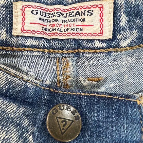 GUESS Denim Shorts In Acid Indigo Wash size 27 - Picture 5 of 6